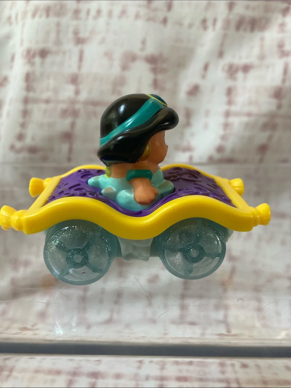 Fisher Price Little People Wheelies Princess Jasmine Flying Carpet Car 2014